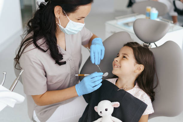Best Emergency Tooth Extraction  in Lyons, KS